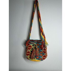 A 100% handmade Authentic Mochila Wayuu Indigenous Colombian Bag